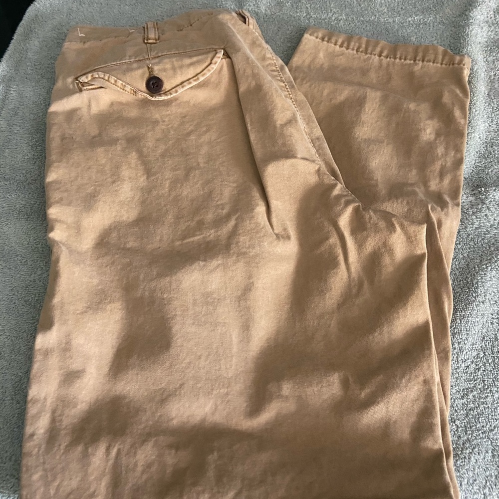 Men’s American Eagle Khakis